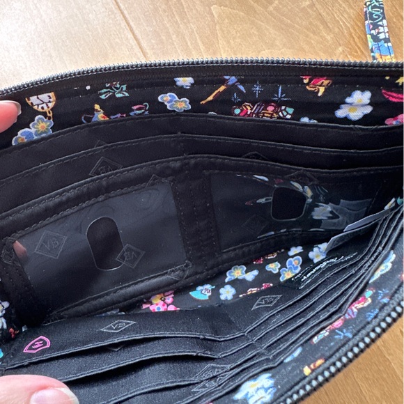 Vera Bradley x Disney RFID Wristlet Wallet,Disney Classics Swirl Limited Edition - Picture 14 of 15